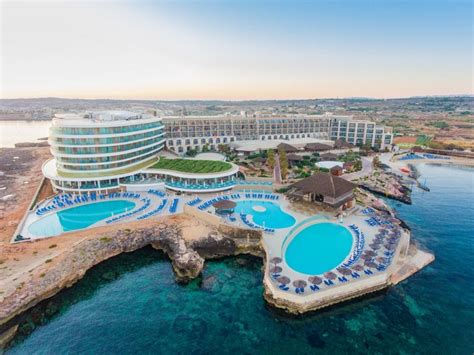 family resort malta